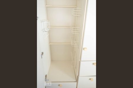 Casa para alugar com 136m², 3 quartos e 1 vaga Casa para alugar com 136m², 3 quartos e 1 vagaÁrea de Serviço - Detalhe