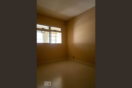 Casa para alugar com 136m², 3 quartos e 1 vaga Casa para alugar com 136m², 3 quartos e 1 vagaQuarto 1