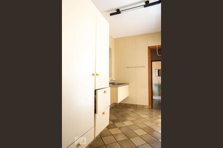 Casa para alugar com 136m², 3 quartos e 1 vaga Casa para alugar com 136m², 3 quartos e 1 vagaÁrea de Serviço