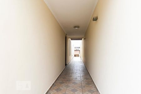 Casa à venda com 200m², 3 quartos e 5 vagasCorredor Externo