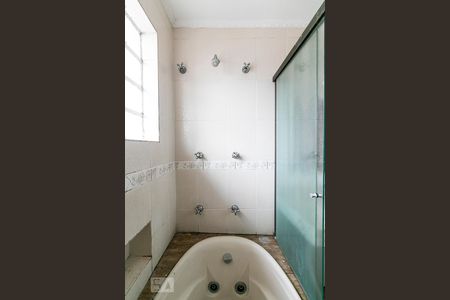 Casa à venda com 200m², 3 quartos e 5 vagasBanheiro da Suíte