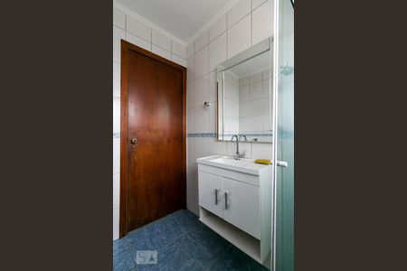 Casa à venda com 200m², 3 quartos e 5 vagasBanheiro 2