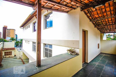 Apartamento para alugar com 220m², 4 quartos e 2 vagasEntrada