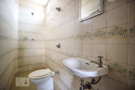 Apartamento para alugar com 220m², 4 quartos e 2 vagasBanheiro de Serviço