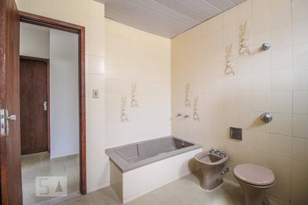 Apartamento para alugar com 220m², 4 quartos e 2 vagasBanheiro Social