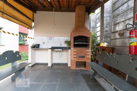 Apartamento à venda com 32m², 2 quartos e 1 vaga Apartamento à venda com 32m², 2 quartos e 1 vagaÁrea comum - Churrasqueira