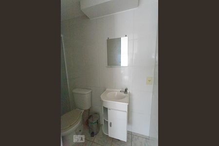 Apartamento à venda com 32m², 2 quartos e 1 vaga Apartamento à venda com 32m², 2 quartos e 1 vagaBanheiro