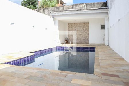 Casa à venda com 390m², 3 quartos e 3 vagasPiscina e Churrasqueira