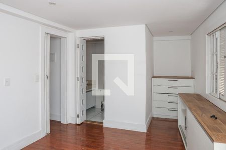 Casa à venda com 390m², 3 quartos e 3 vagasSuíte 2