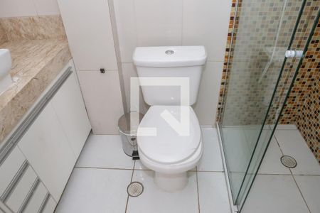 Casa à venda com 390m², 3 quartos e 3 vagasBanheiro da Suíte 2