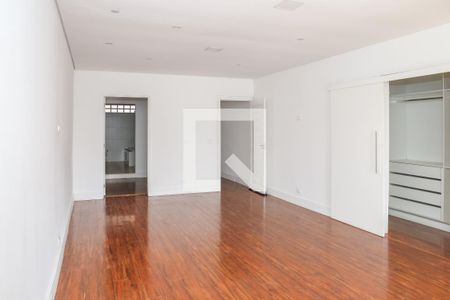 Casa à venda com 390m², 3 quartos e 3 vagasSuíte 1