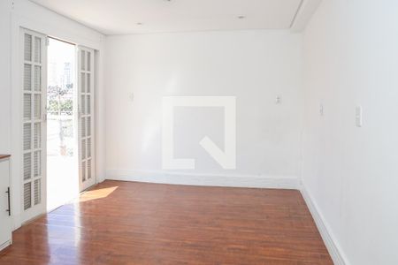 Casa à venda com 390m², 3 quartos e 3 vagasSuíte 2