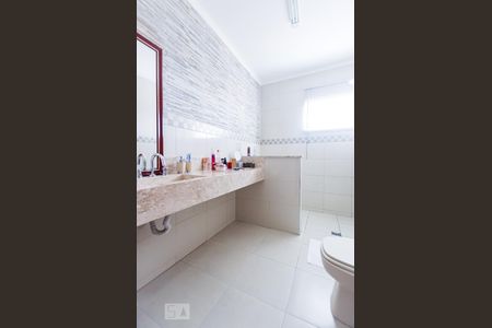 Casa à venda com 258m², 4 quartos e 5 vagasBanheiro