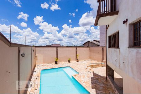 Casa à venda com 258m², 4 quartos e 5 vagasVista Varanda da Sala de Jantar