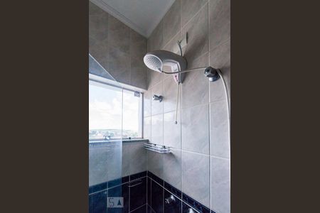 Casa à venda com 258m², 4 quartos e 5 vagasBanheiro