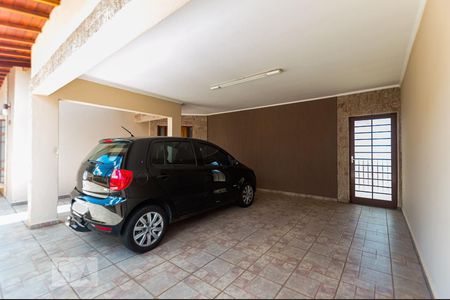 Quintal da Frente - Garagem de casa à venda com 4 quartos, 258m² em Vila Brandina, Campinas