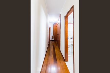 Casa à venda com 258m², 4 quartos e 5 vagasSuíte 2