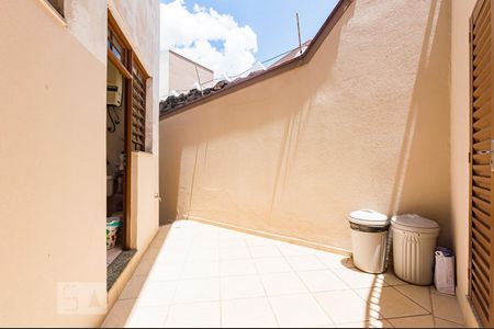 Casa à venda com 258m², 4 quartos e 5 vagasÁrea de Serviço - Área Externa