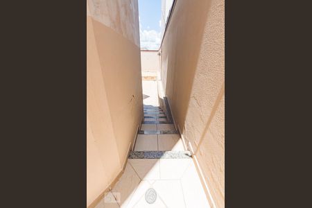 Casa à venda com 258m², 4 quartos e 5 vagasÁrea de Serviço - Área Externa - Escada