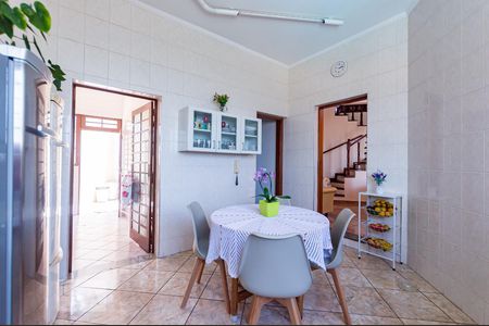 Casa à venda com 258m², 4 quartos e 5 vagasCozinha