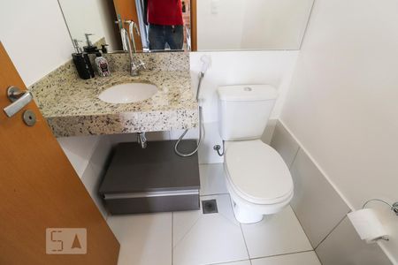 Apartamento para alugar com 75m², 2 quartos e 2 vagasLavabo