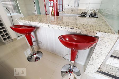 Apartamento para alugar com 75m², 2 quartos e 2 vagasCozinha