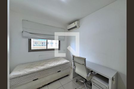 Quarto de apartamento para alugar com 2 quartos, 73m² em Recreio dos Bandeirantes, Rio de Janeiro