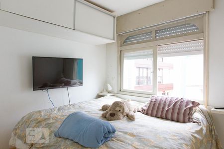 Quarto  de apartamento à venda com 1 quarto, 44m² em Petrópolis, Porto Alegre