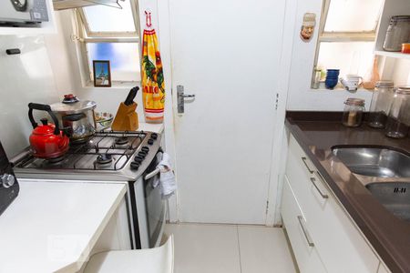 Cozinha de apartamento para alugar com 1 quarto, 44m² em Petrópolis, Porto Alegre