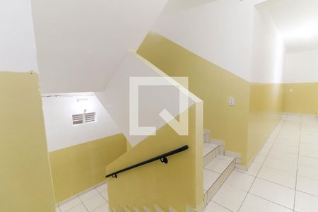 Studio para alugar com 30m², 1 quarto e sem vaga Studio para alugar com 30m², 1 quarto e sem vagaCorredor externo