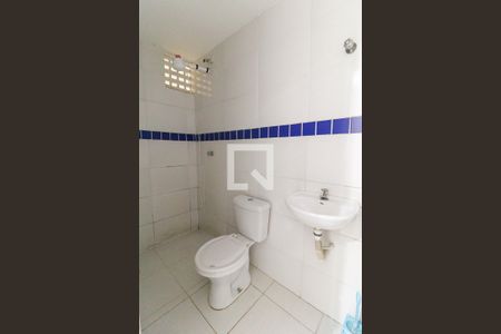 Banheiro de kitnet/studio para alugar com 1 quarto, 30m² em Belenzinho, São Paulo