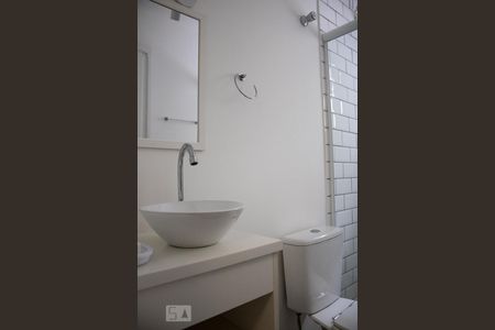 Studio para alugar com 24m², 1 quarto e sem vaga Studio para alugar com 24m², 1 quarto e sem vagaBanheiro