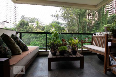Varanda de apartamento para alugar com 3 quartos, 169m² em Jardim Ampliação, São Paulo