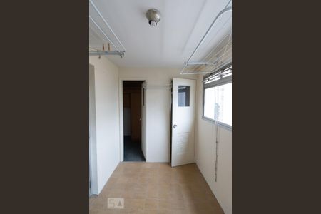 Apartamento para alugar com 100m², 3 quartos e sem vaga Apartamento para alugar com 100m², 3 quartos e sem vagaÁrea de Serviço