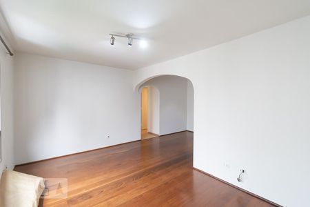 Apartamento para alugar com 100m², 3 quartos e sem vaga Apartamento para alugar com 100m², 3 quartos e sem vagaSala