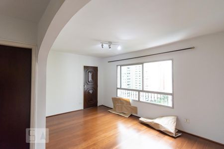 Apartamento para alugar com 100m², 3 quartos e sem vaga Apartamento para alugar com 100m², 3 quartos e sem vagaSala