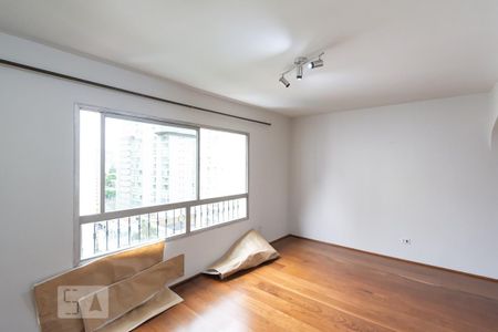Apartamento para alugar com 100m², 3 quartos e sem vaga Apartamento para alugar com 100m², 3 quartos e sem vagaSala