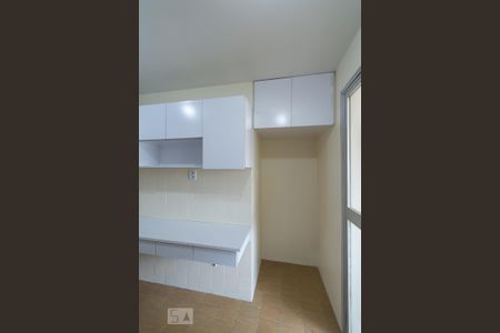 Apartamento para alugar com 100m², 3 quartos e sem vaga Apartamento para alugar com 100m², 3 quartos e sem vagaCozinha