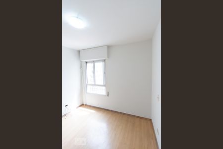Apartamento para alugar com 100m², 3 quartos e sem vaga Apartamento para alugar com 100m², 3 quartos e sem vagaSuíte