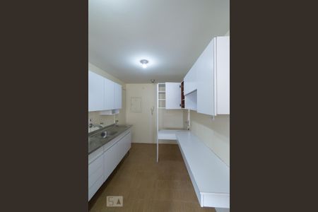 Apartamento para alugar com 100m², 3 quartos e sem vaga Apartamento para alugar com 100m², 3 quartos e sem vagaCozinha