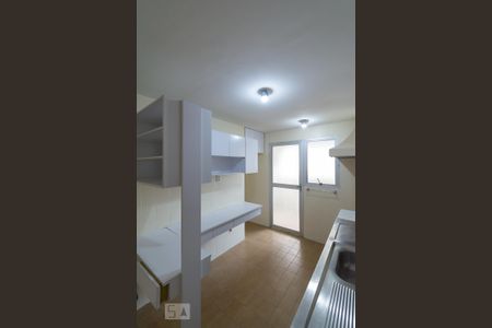 Apartamento para alugar com 100m², 3 quartos e sem vaga Apartamento para alugar com 100m², 3 quartos e sem vagaCozinha