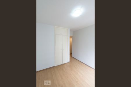 Apartamento para alugar com 100m², 3 quartos e sem vaga Apartamento para alugar com 100m², 3 quartos e sem vagaSuíte