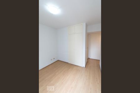 Apartamento para alugar com 100m², 3 quartos e sem vaga Apartamento para alugar com 100m², 3 quartos e sem vagaSuíte