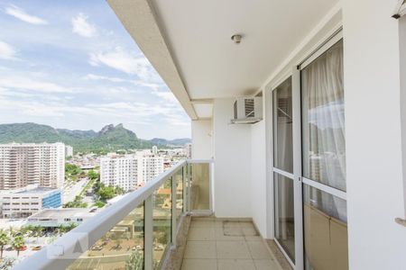 Varanda Sala (Primeiro Andar) de apartamento para alugar com 3 quartos, 127m² em Jacarepaguá, Rio de Janeiro