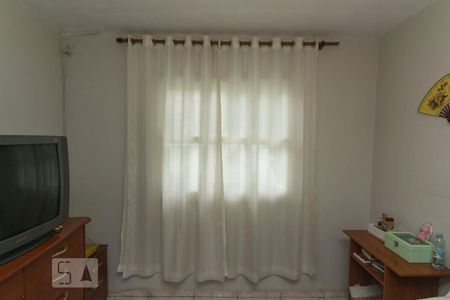 Casa à venda com 100m², 3 quartos e 2 vagasJanela do quarto 3