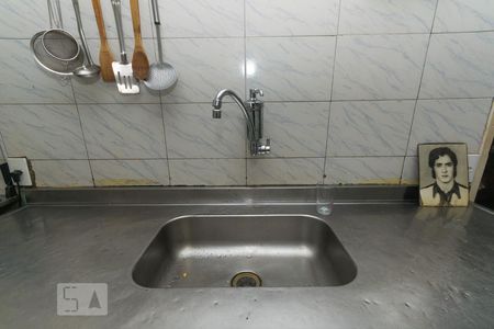 Casa à venda com 100m², 3 quartos e 2 vagasDetalhe da cozinha
