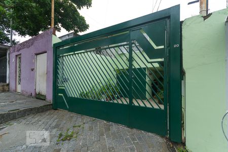 Casa à venda com 100m², 3 quartos e 2 vagasFachada