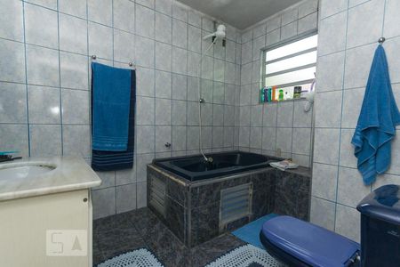 Banheiro de casa à venda com 3 quartos, 100m² em Vila Paulista, São Paulo