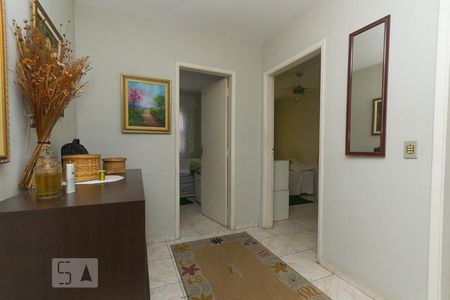 Corredor de casa à venda com 3 quartos, 100m² em Vila Paulista, São Paulo