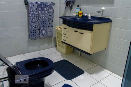 Banheiro de apartamento à venda com 1 quarto, 90m² em Vila Romana, São Paulo